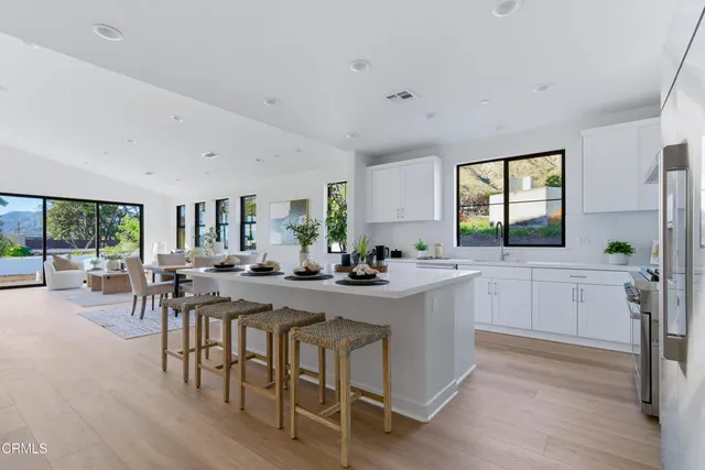 $1,899,990 | 3245 Arrowhead Court, Altadena, CA 91001