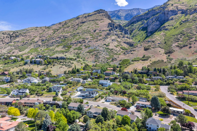 3813 North Foothill Drive Provo, UT 84604 - Photo 65 of 71 Residential properties nestled into a verdant mountainside setting