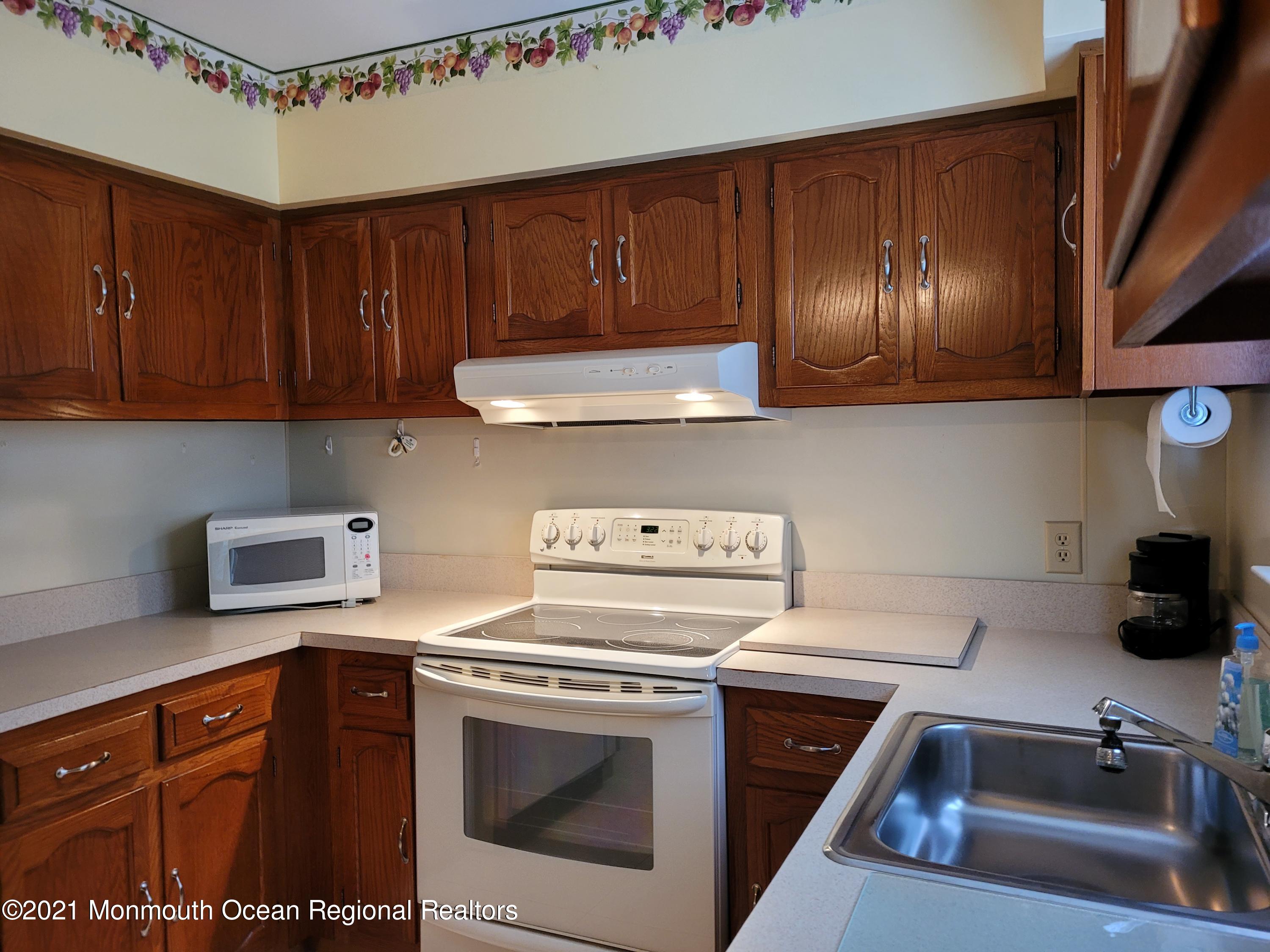 53 Sunset Road, Unit A Whiting, NJ 08759 - Photo 7 of 24 20210809_144539