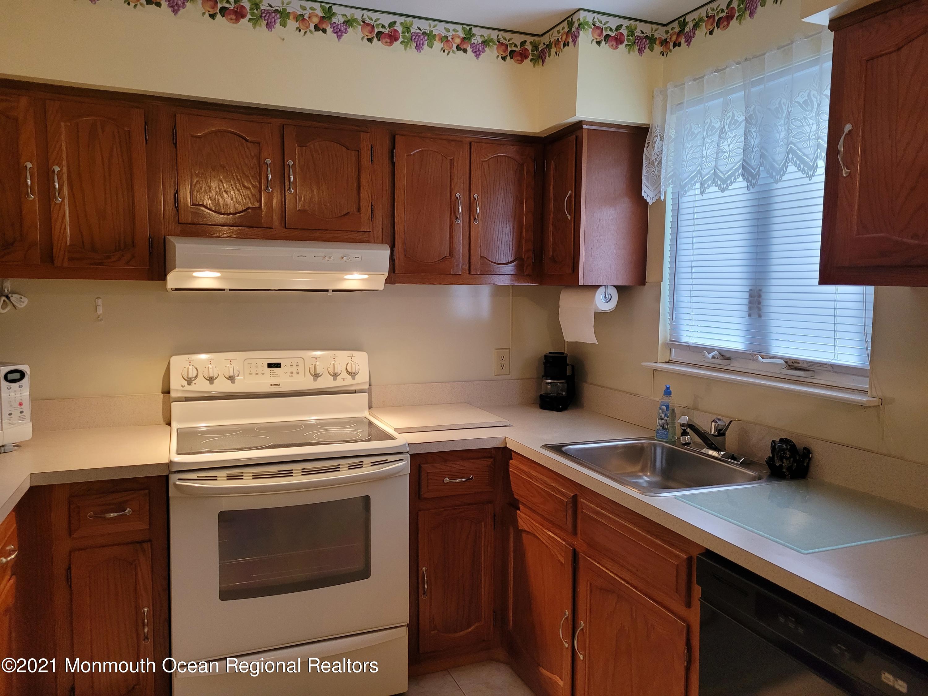 53 Sunset Road, Unit A Whiting, NJ 08759 - Photo 8 of 24 20210809_144543