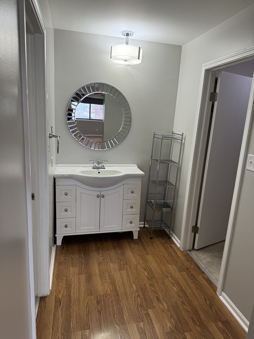 9240 Gross Point Road, Unit 404 Skokie, IL 60077 - Photo 20 of 28 Gallery Image 20