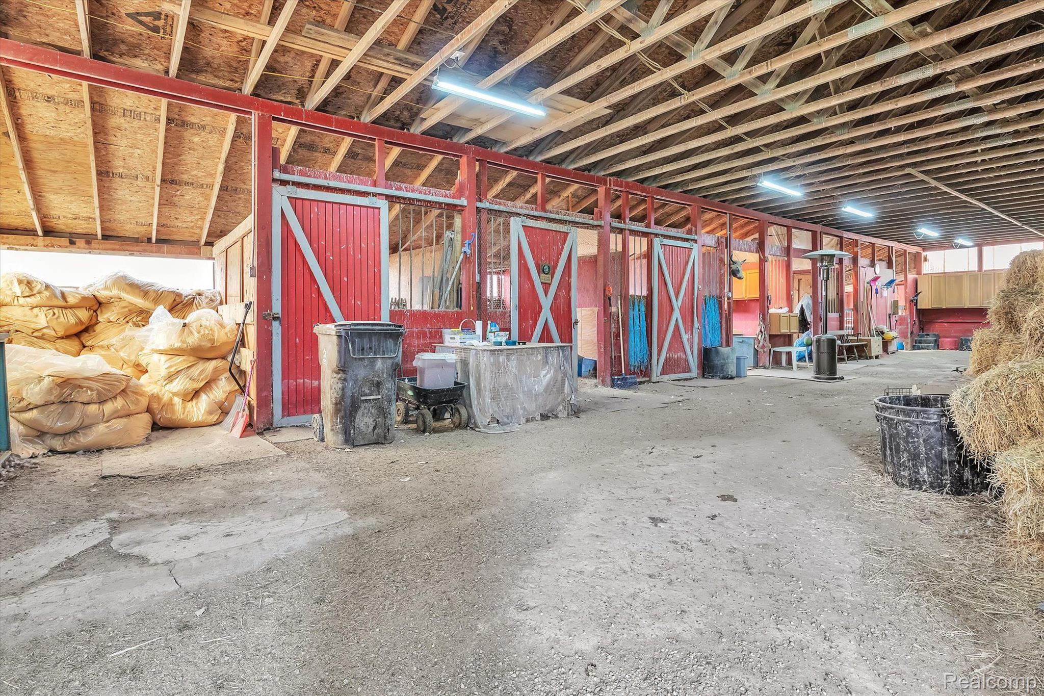 23700 Clark Road Belleville, MI 48111 - Photo 46 of 58 Barn