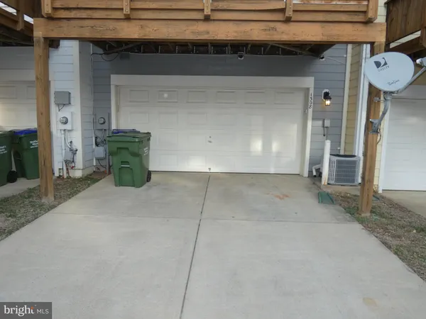 $2,495 | 1308 Saunders Drive, Fredericksburg, VA 22401