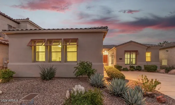 $3,700 | 1223 East Moss Street, Phoenix, AZ 85020