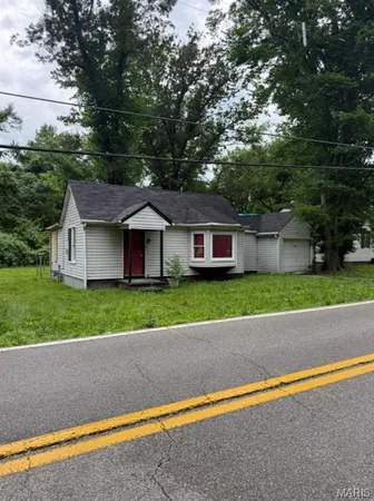 $22,500 | 10105 Imperial Drive, St. Louis, MO 63136