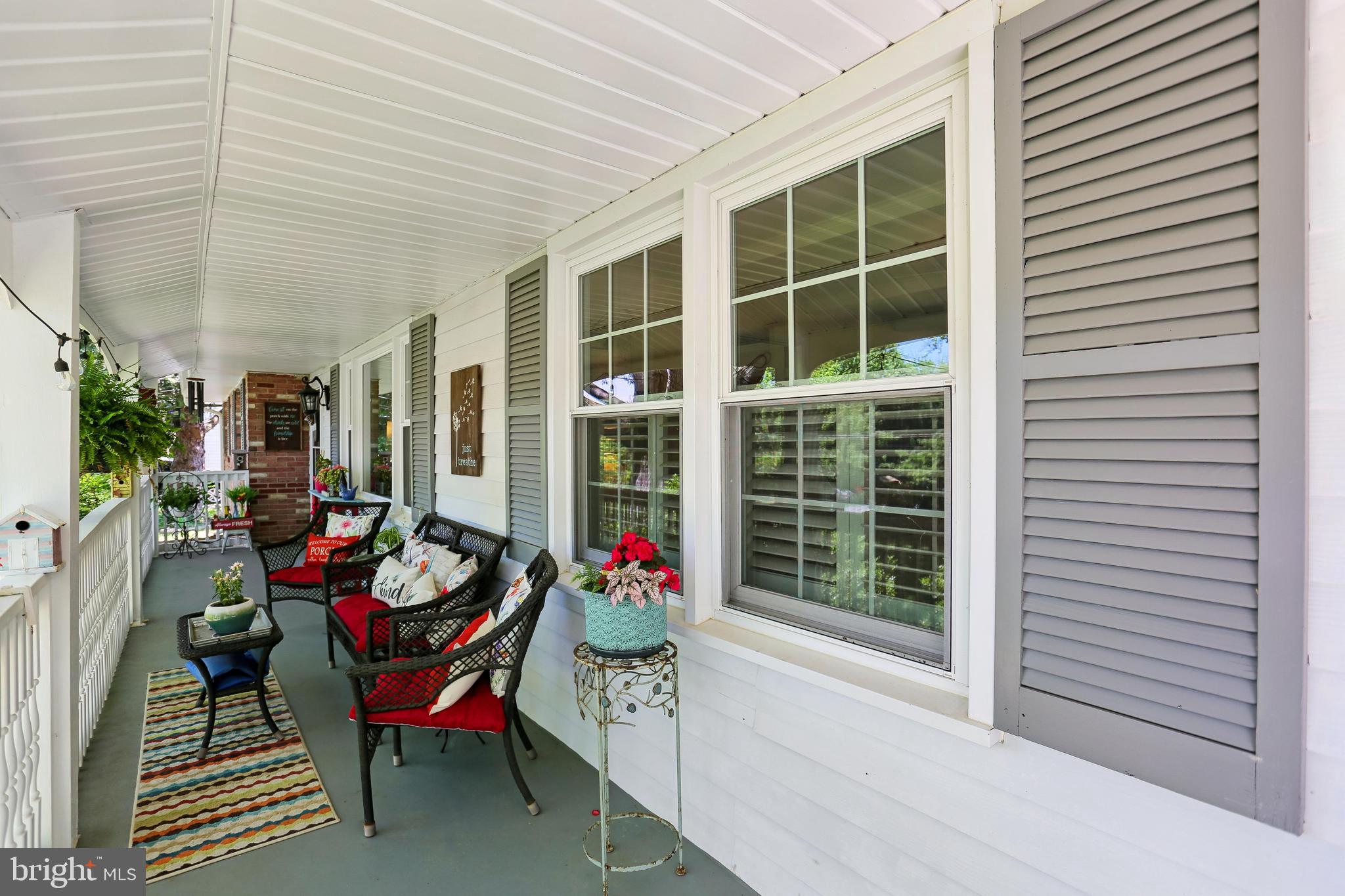 9304 Gue Road Damascus, MD 20872 - Photo 4 of 81 Front porch