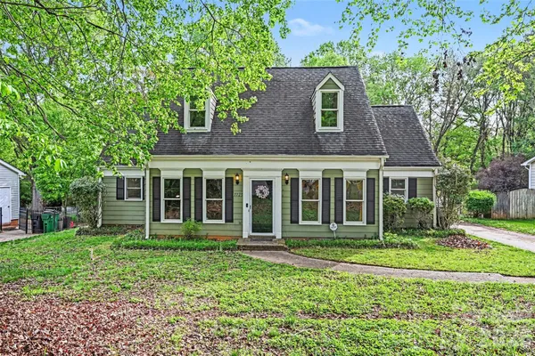 $495,000 | 7729 Winterset Drive, Charlotte, NC 28270