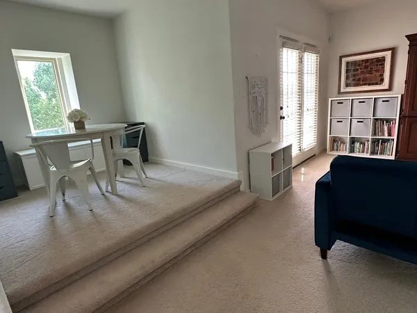 $2,600 | 205 Sycamore Street, Georgetown, TX 78633