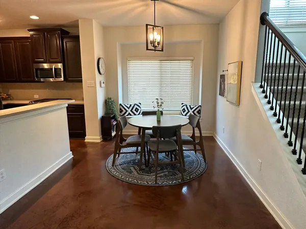 $2,600 | 205 Sycamore Street, Georgetown, TX 78633