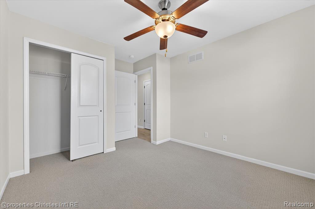 2683 Harvard Road Berkley, MI 48072 - Photo 40 of 60