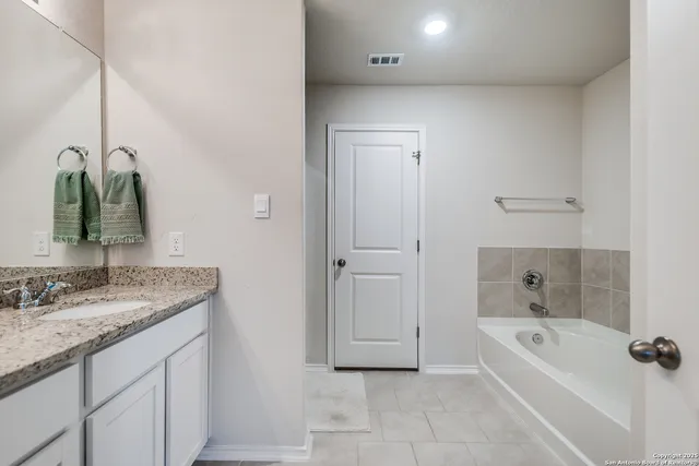 $383,250 | 3618 Copper Horse, Bulverde, TX 78163