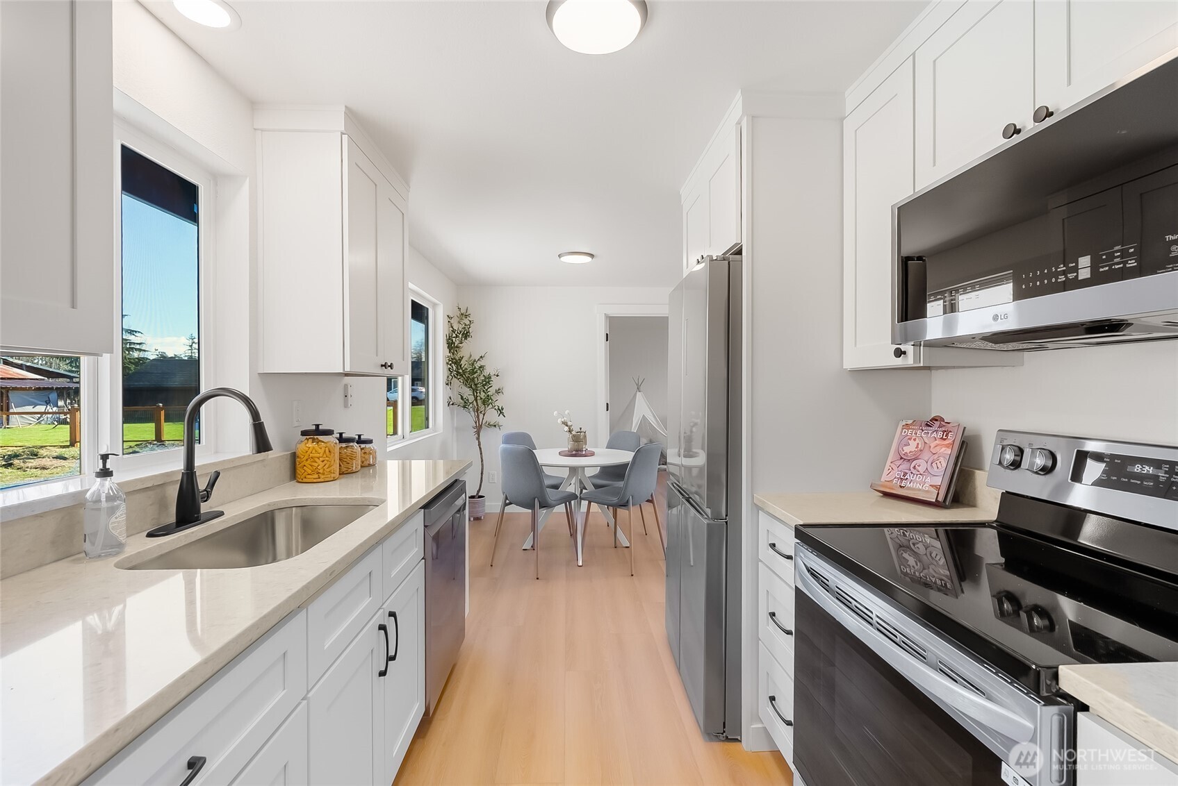 7002 Dahlberg Road Ferndale, WA 98248 - Photo 15 of 32