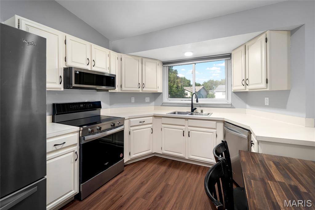 1157 Spencer Road St. Peters, MO 63376 - Photo 7 of 16 Gallery Image 7