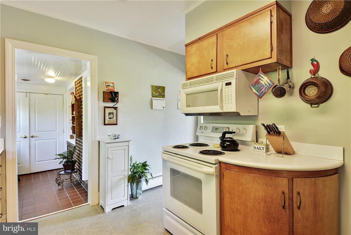 1031 Wiers Road Edgewater, MD 21037 - Photo 13 of 28 Kitchen