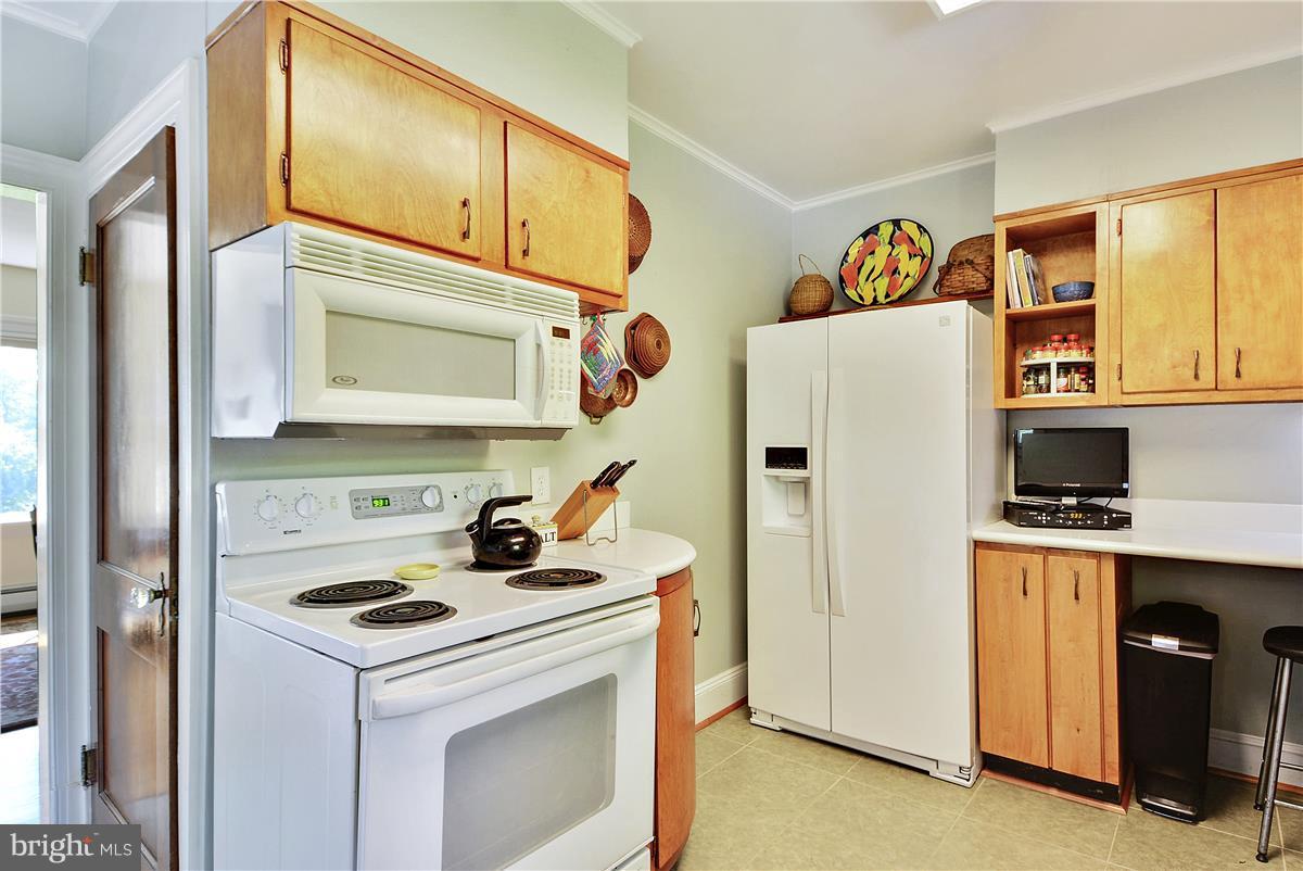 1031 Wiers Road Edgewater, MD 21037 - Photo 14 of 28 Kitchen