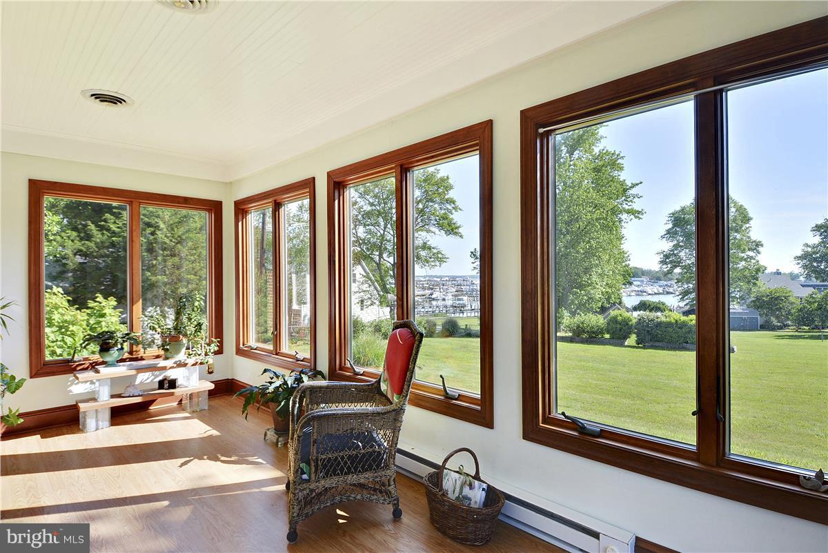 1031 Wiers Road Edgewater, MD 21037 - Photo 6 of 28 Sunroom