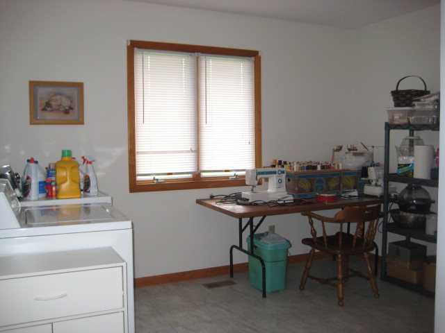 2136 Pleasant Hill Road Marion, OH 43302 - Photo 7 of 9