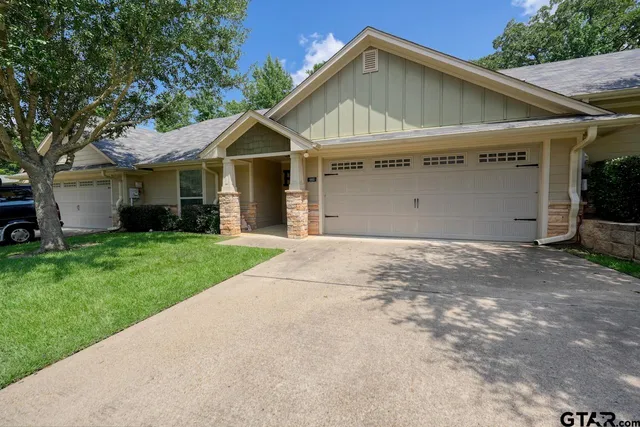 a view of outdoor space yard and garage