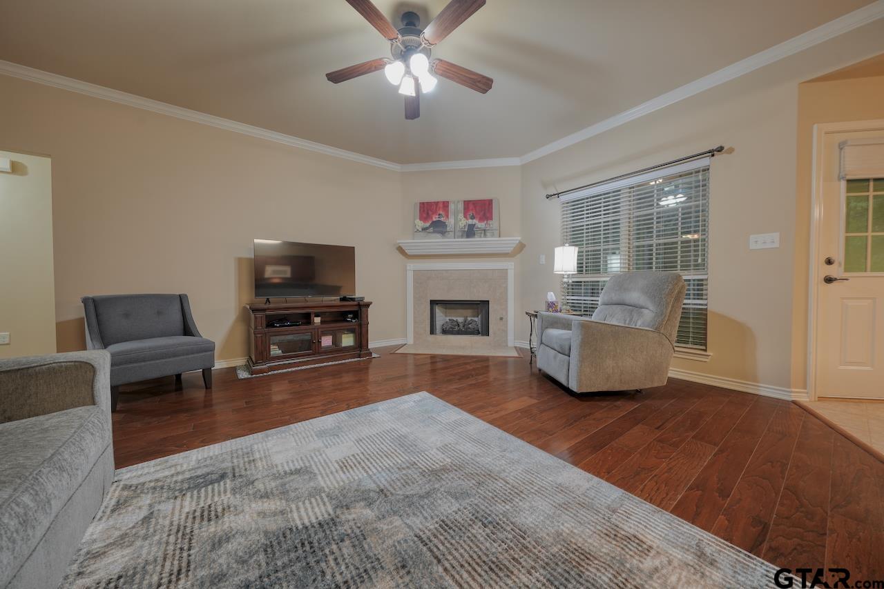 421 West Cumberland Road, Unit 1402 Tyler, TX 75703 - Photo 8 of 36