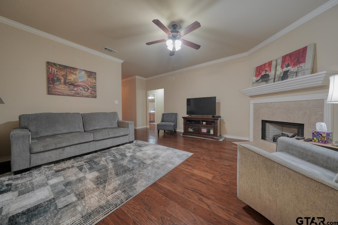 421 West Cumberland Road, Unit 1402 Tyler, TX 75703 - Photo 9 of 36