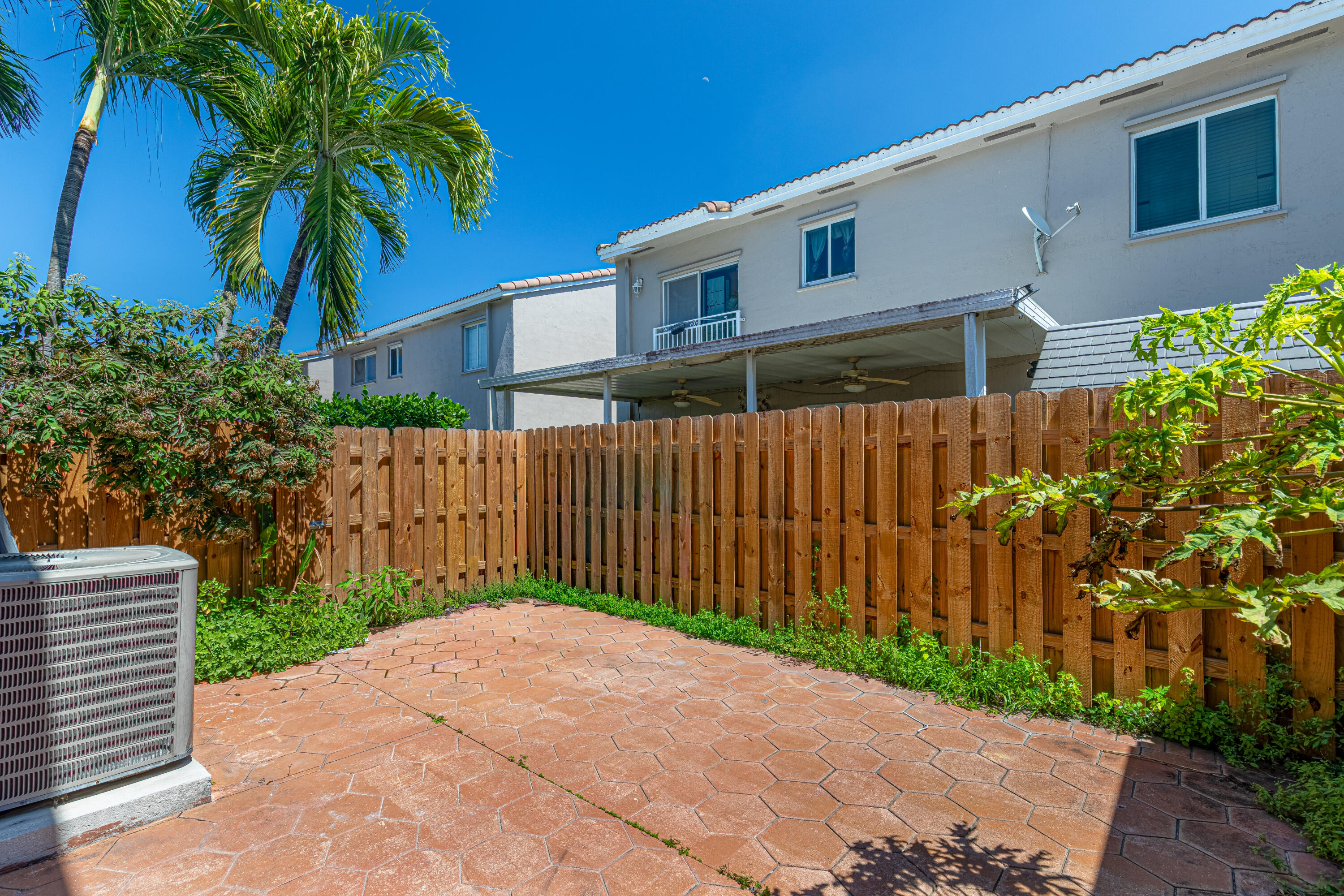7301 Northwest 174th Terrace, Unit 100 Hialeah, FL 33015 - Photo 16 of 16 Backyard