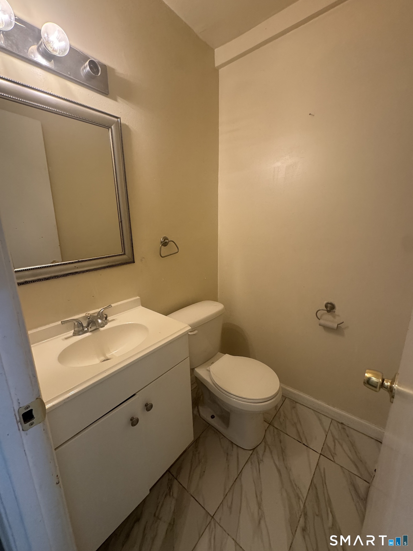 5 Ridge Road, Unit 10 Naugatuck, CT 06770 - Photo 9 of 15