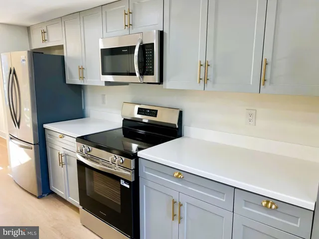 $2,800 | 9650 Marston Lane, Gaithersburg, MD 20886