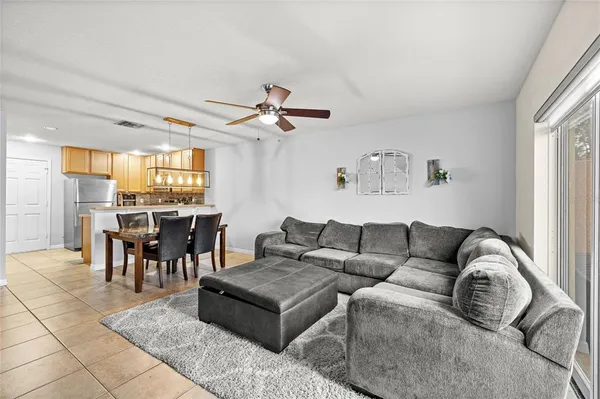 $325,000 | 3847 Shaftbury Place, Oviedo, FL 32765