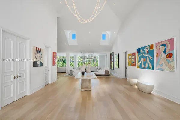 $19,900,000 | 761 Buttonwood Lane, Miami, FL 33137