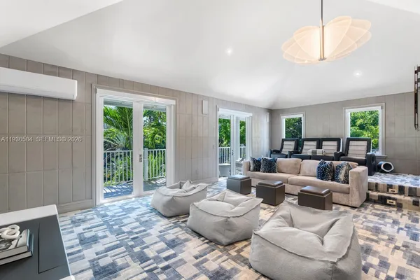 $19,900,000 | 761 Buttonwood Lane, Miami, FL 33137