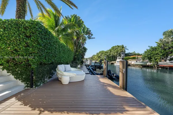 $19,900,000 | 761 Buttonwood Lane, Miami, FL 33137