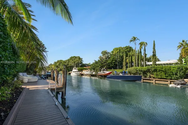 $19,900,000 | 761 Buttonwood Lane, Miami, FL 33137