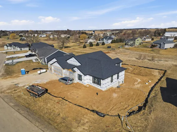 $989,000 | 1636 Fissure, Columbus, WI 53925