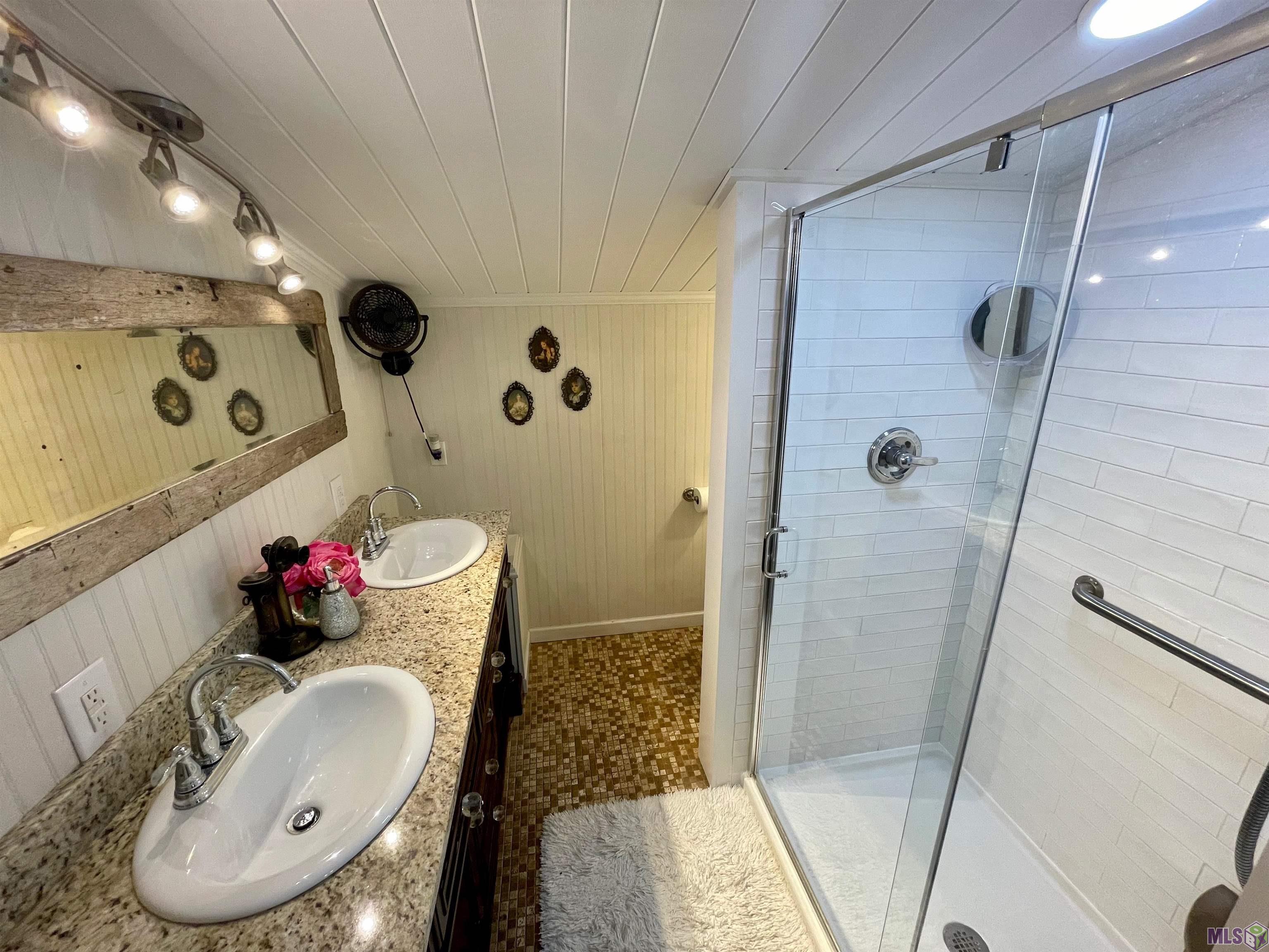 240 East 87th Street Cut Off, LA 70345 - Photo 32 of 44