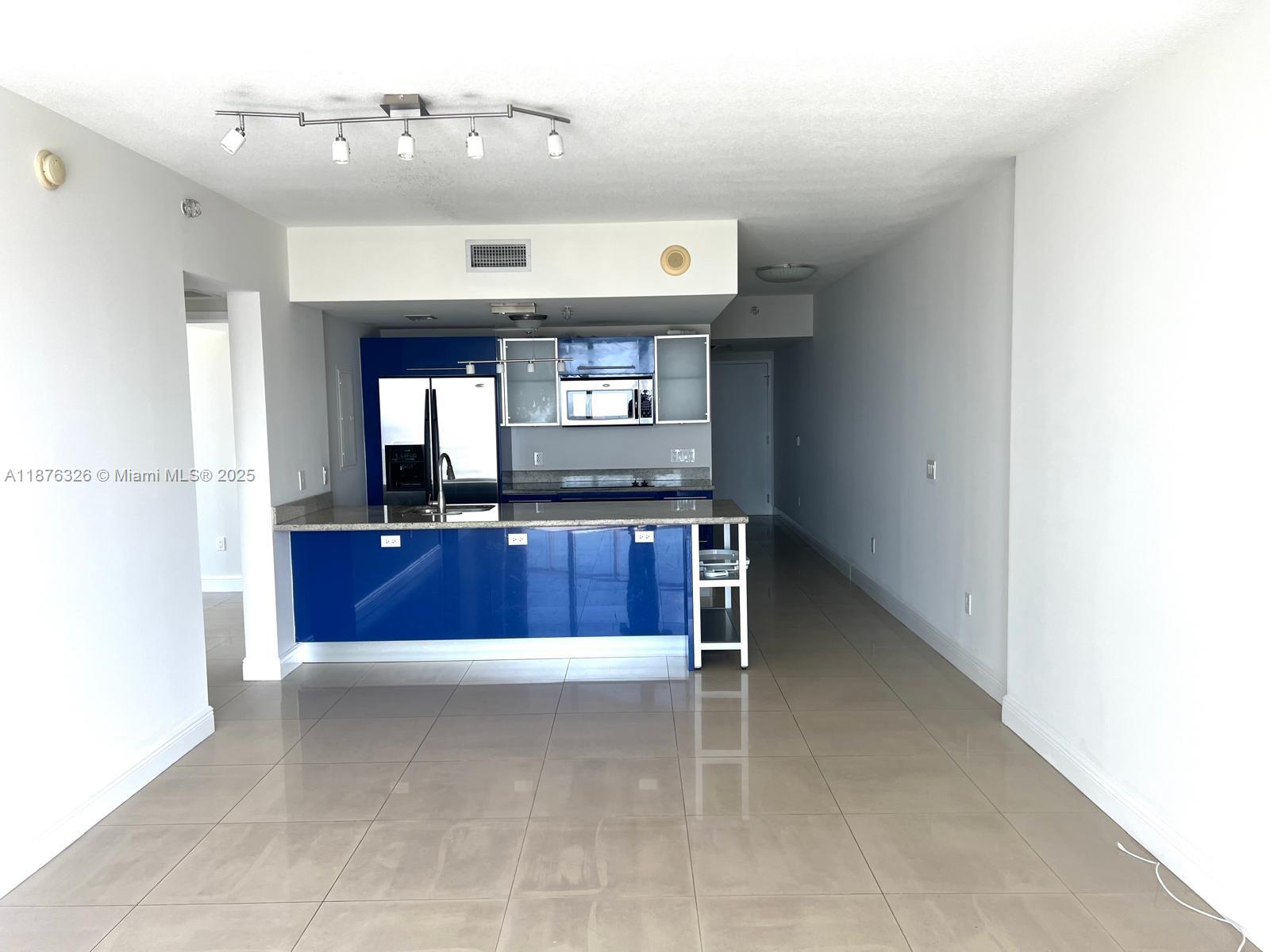 185 Southwest 7th Street, Unit 3502 Miami, FL 33130 - Photo 17 of 28