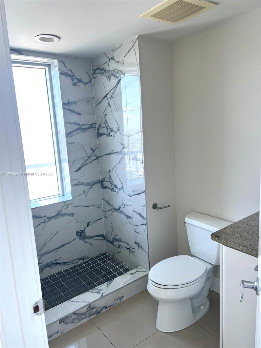 185 Southwest 7th Street, Unit 3502 Miami, FL 33130 - Photo 18 of 28