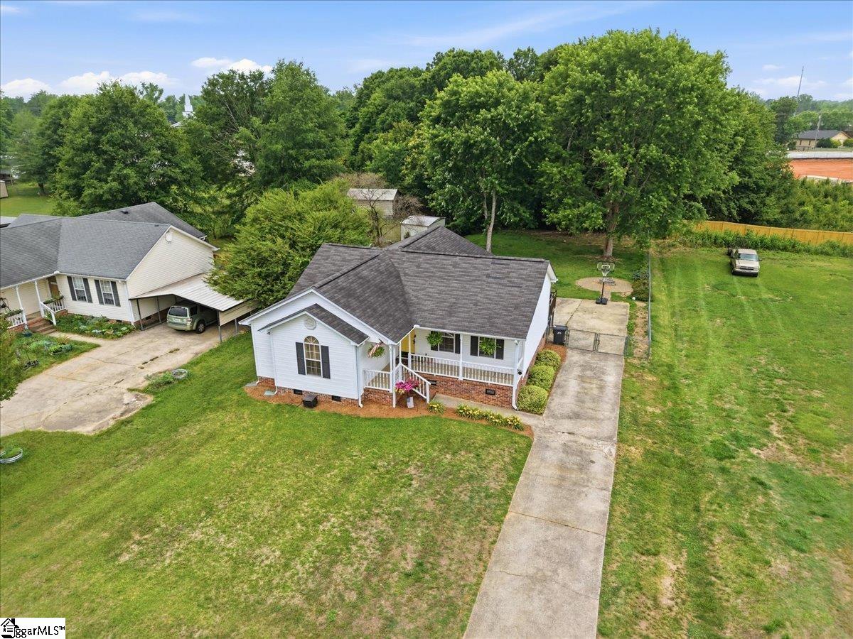 23 Duncan Road Greenville, SC 29617 - Photo 24 of 25 Gallery Image 24