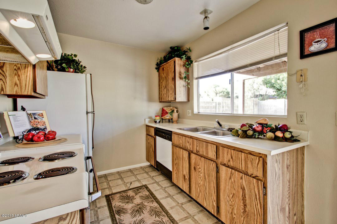 1926 East Grandview Road Phoenix, AZ 85022 - Photo 9 of 27 Grandview (9)