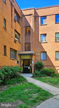 $1,499 | 4729 1st Street Southwest, Unit 101, Washington, DC 20032