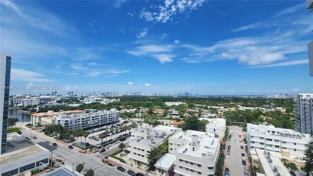 $2,300 | 2899 Collins Avenue, Unit 1620, Miami Beach, FL 33140