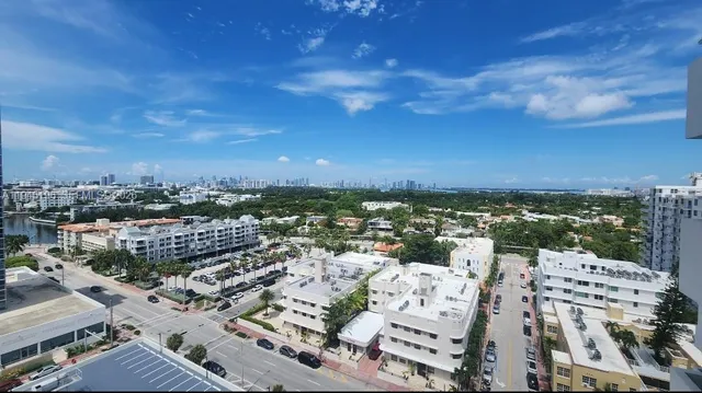 $2,300 | 2899 Collins Avenue, Unit 1620, Miami Beach, FL 33140