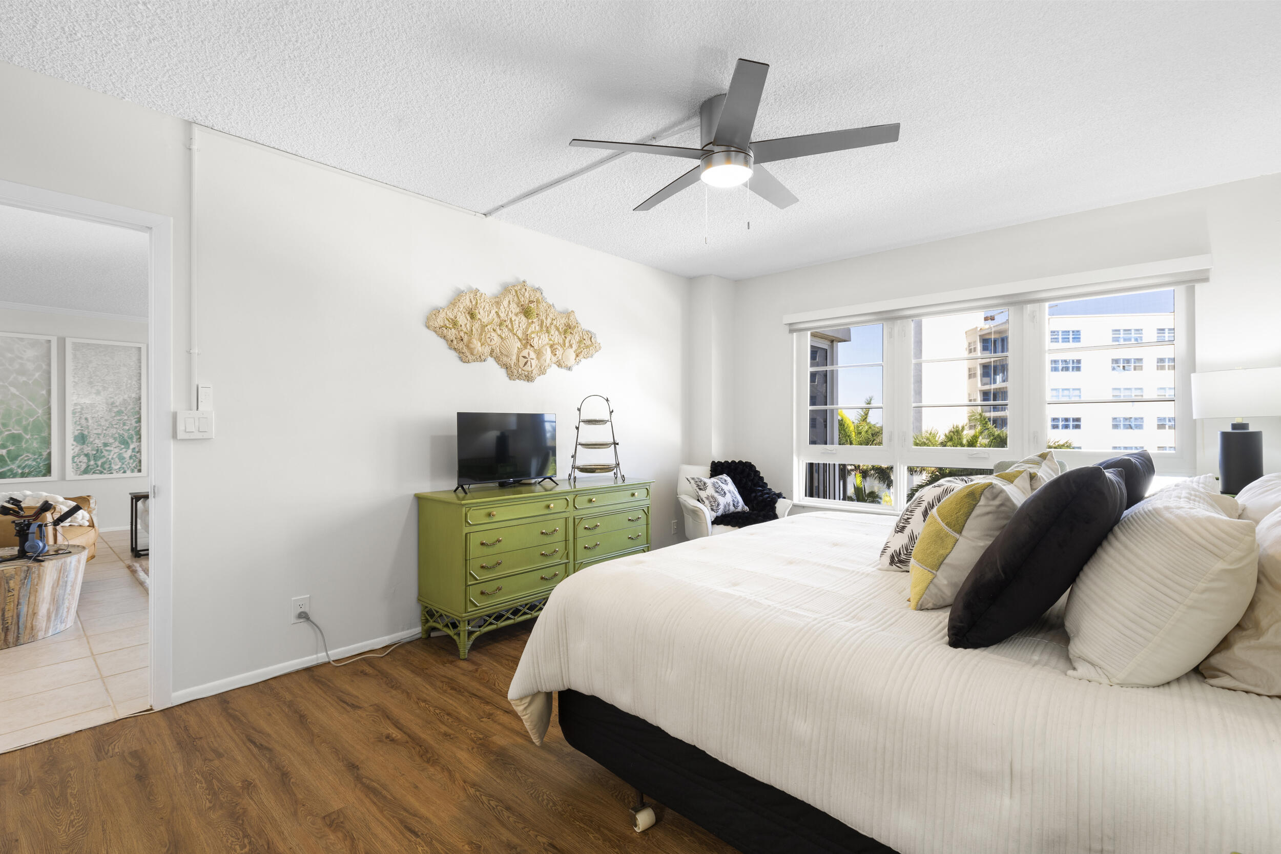 50 E Road, Unit 5C Delray Beach, FL 33483 - Photo 20 of 44 Guest Suite W/ Water Views