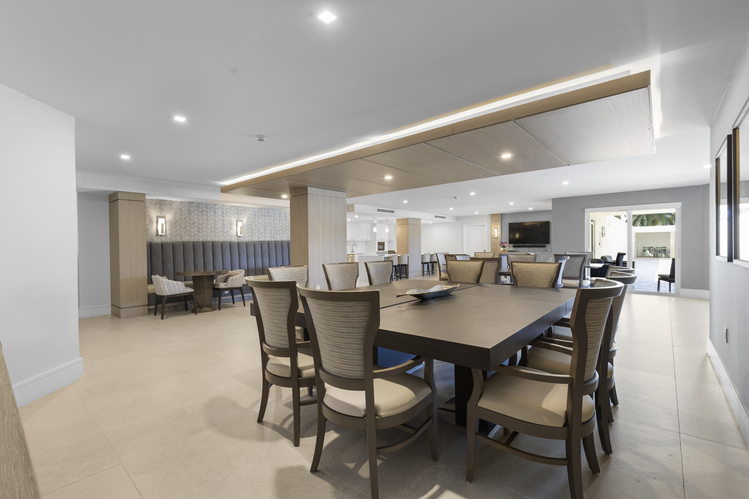 50 E Road, Unit 5C Delray Beach, FL 33483 - Photo 31 of 44 Clubroom W/ New Kitchen