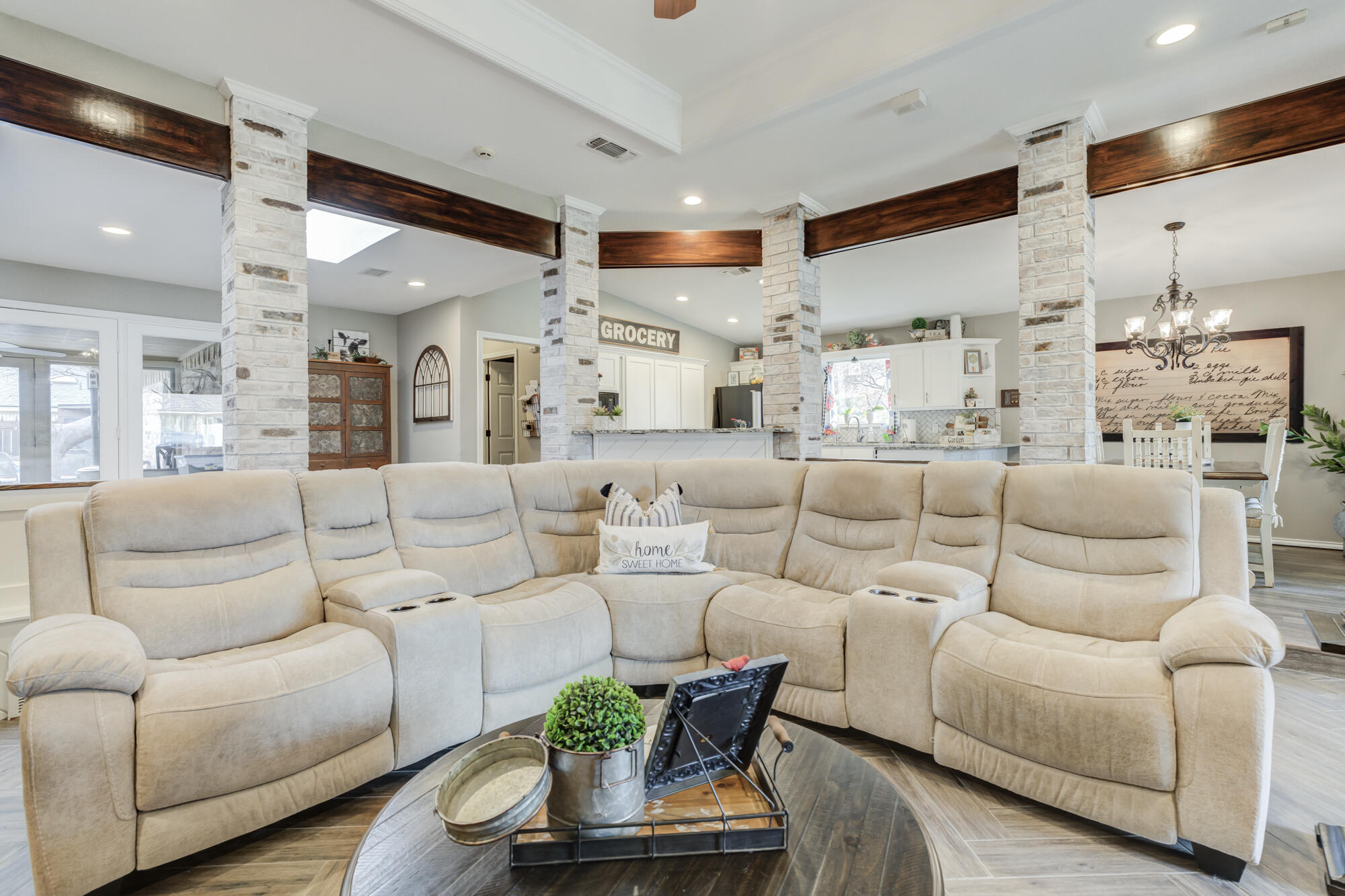 3515 97th Street Lubbock, TX 79423 - Photo 15 of 62 3515-97th-St_Lubbock-TX_13_Living-Room