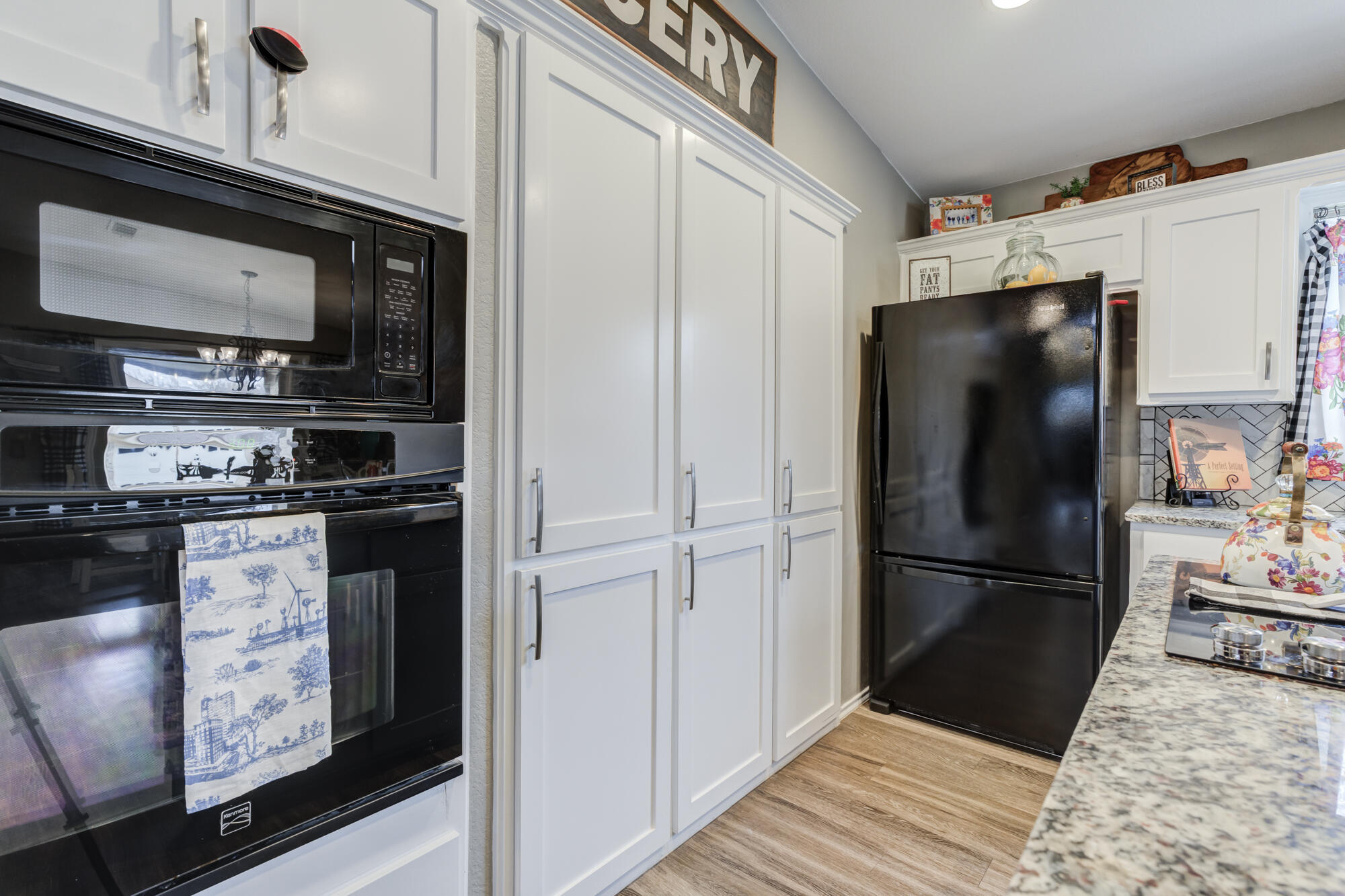 3515 97th Street Lubbock, TX 79423 - Photo 25 of 62 3515-97th-St_Lubbock-TX_25_Kitchen
