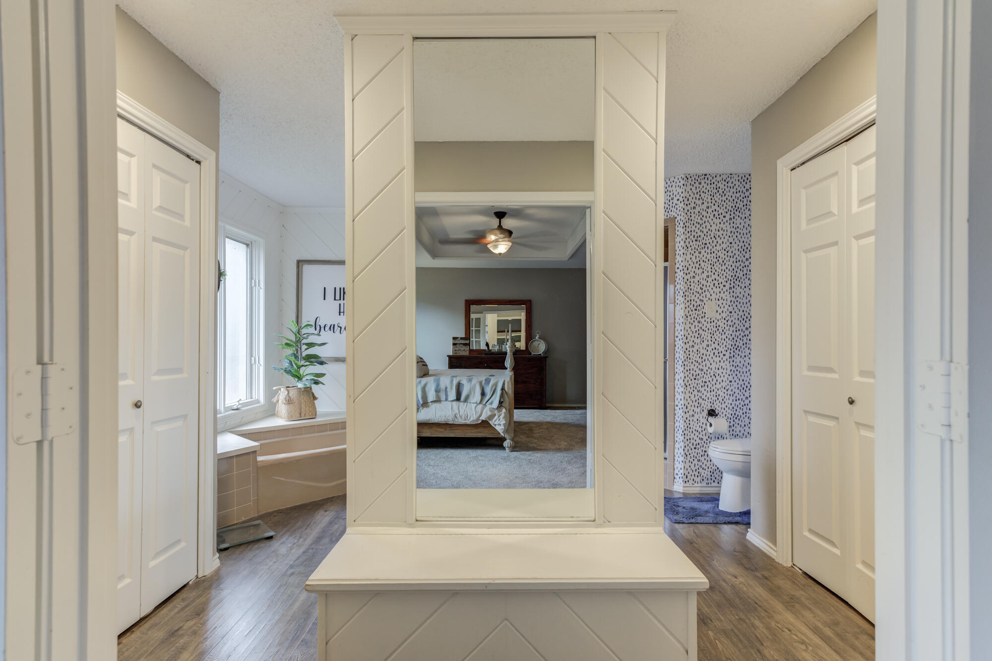 3515 97th Street Lubbock, TX 79423 - Photo 32 of 62 3515-97th-St_Lubbock-TX_35_Primary-Bathr