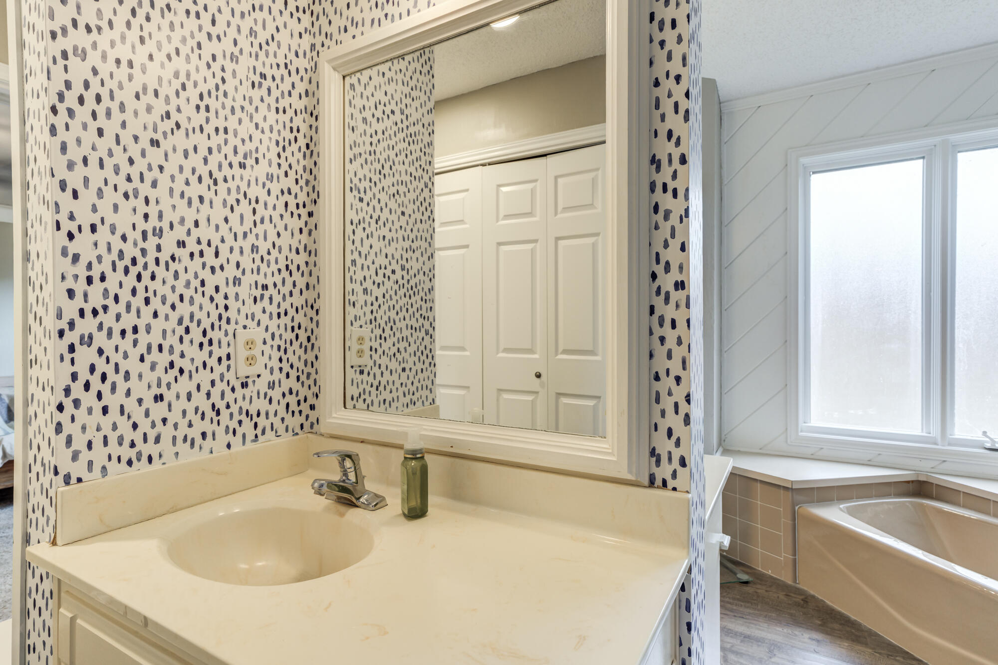 3515 97th Street Lubbock, TX 79423 - Photo 36 of 62 3515-97th-St_Lubbock-TX_39_Primary-Bathr