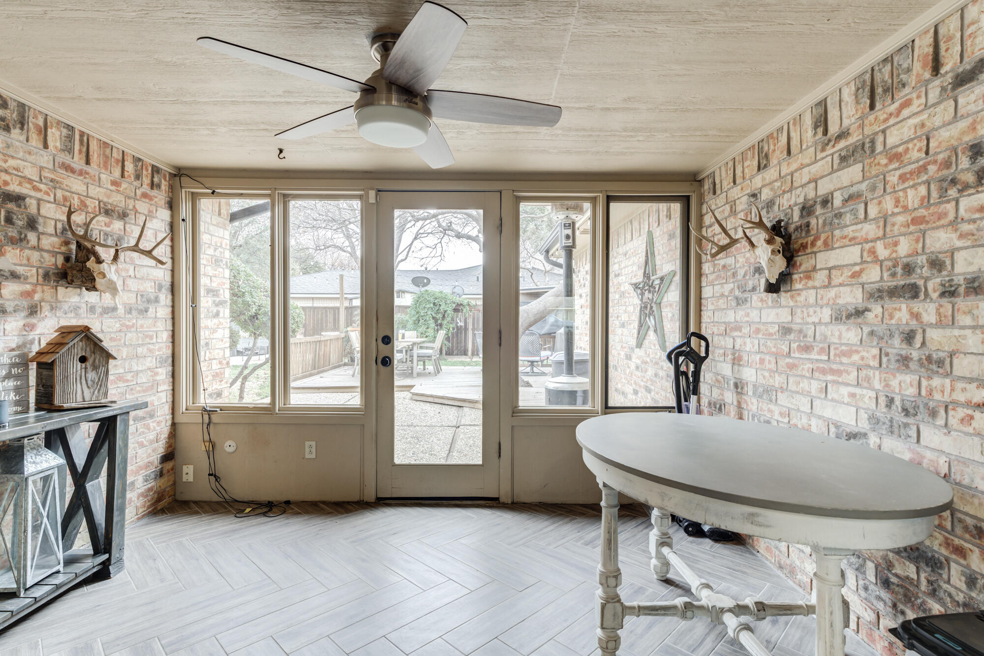3515 97th Street Lubbock, TX 79423 - Photo 46 of 62 3515-97th-St_Lubbock-TX_43_Sunroom