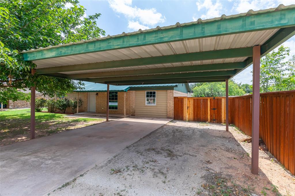 320 12th Street Hawley, TX 79525 - Photo 4 of 31