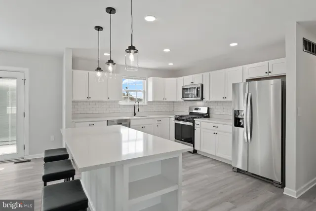 $414,900 | 2807 Illinois Avenue, Baltimore, MD 21227